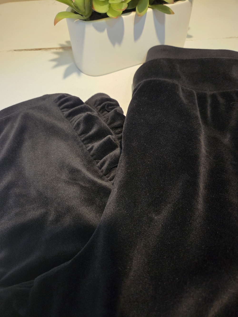 Torrid Size 3 Black Velvet Ruffle Leggings - Picture 3 of 5